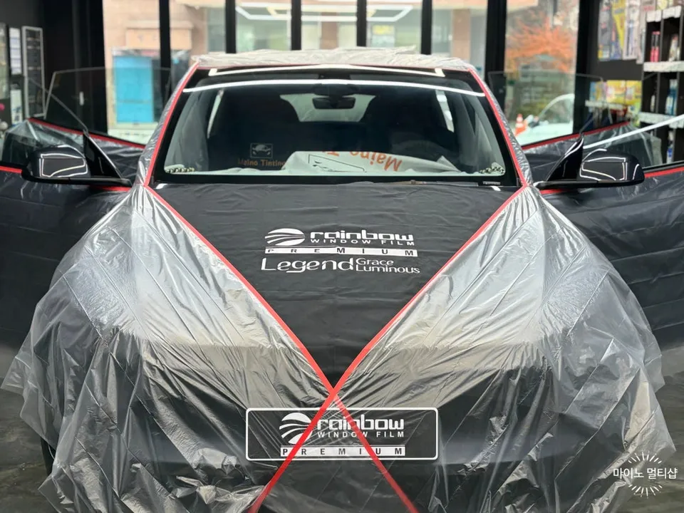 Tesla Model Yのカーフィルム施工事例|費用目安・仕上がり 施工写真 2-1