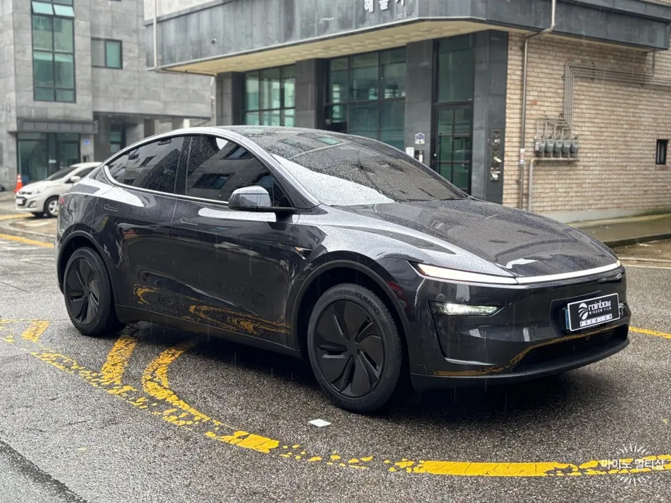 Tesla Model Yのカーフィルム施工事例|費用目安・仕上がり 施工写真 3-3