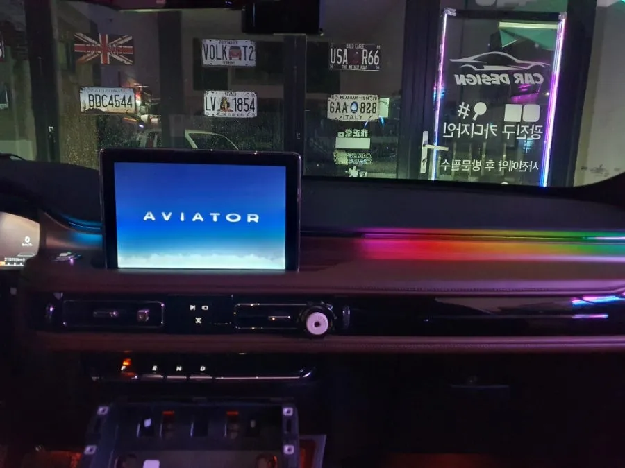Lincoln Aviator ambient lighting - Lincoln Aviator Ambient Lighting Review — Cost & Results photo 3