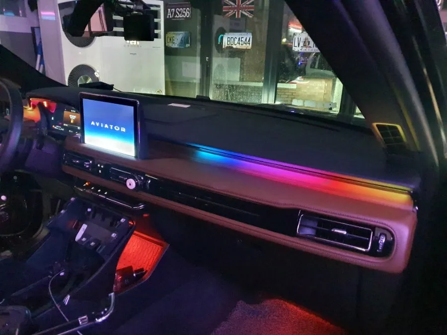 Lincoln Aviator ambient lighting - Lincoln Aviator Ambient Lighting Review — Cost & Results photo 4