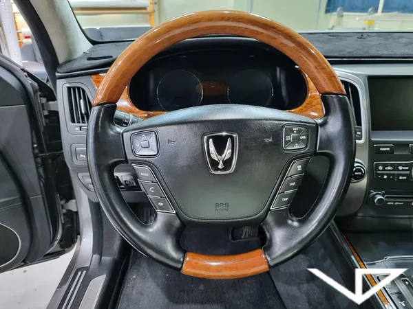 Hyundai Equus interior customization - Hyundai Equus Interior Customization Review: Cost & Results photo 4