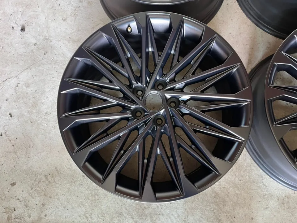 Hyundai Grandeur GN7 Wheel Repair & Painting Review