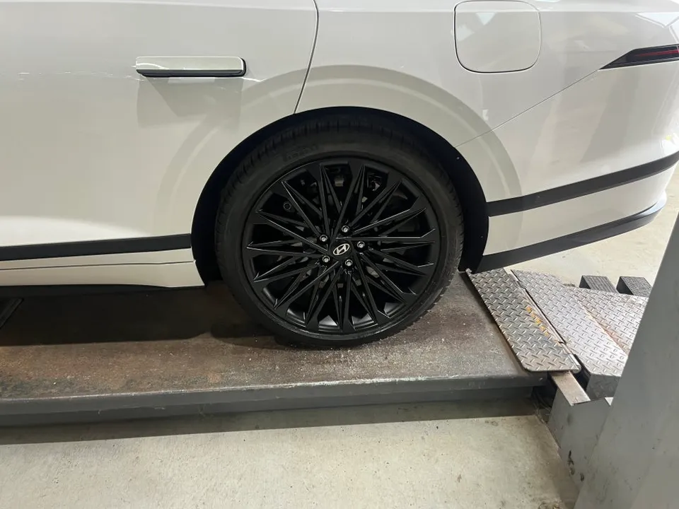 Hyundai Grandeur GN7 wheel repair - Hyundai Grandeur GN7 Wheel Repair & Painting Review photo 5