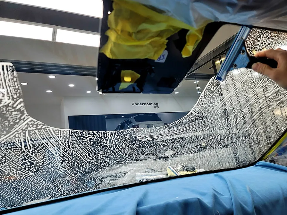 Hyundai Konaのカーフィルム施工事例|費用目安・仕上がり 施工写真 2-3