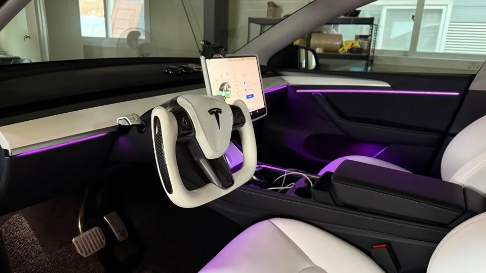 Tesla Model Y ambient lighting - Tesla Model Y Ambient Lighting Review: Cost & Results photo 3