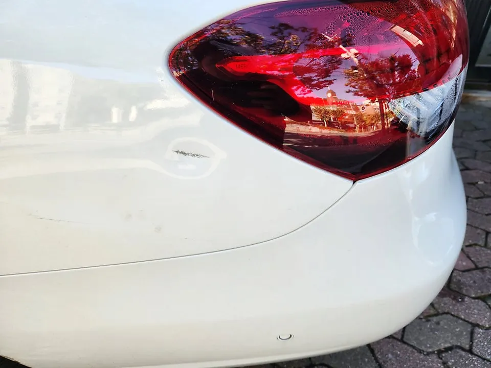 Mercedes-Benz E-Class body repair - Mercedes-Benz E-Class Body Repair & Painting Review photo 3