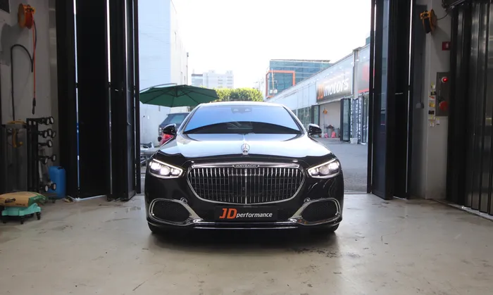 Mercedes-Benz S-Class W223 vinyl wrap installation result