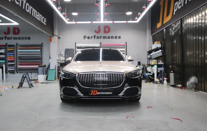 Mercedes-Benz S-Class W223のカーラッピング事例 施工写真 4-1