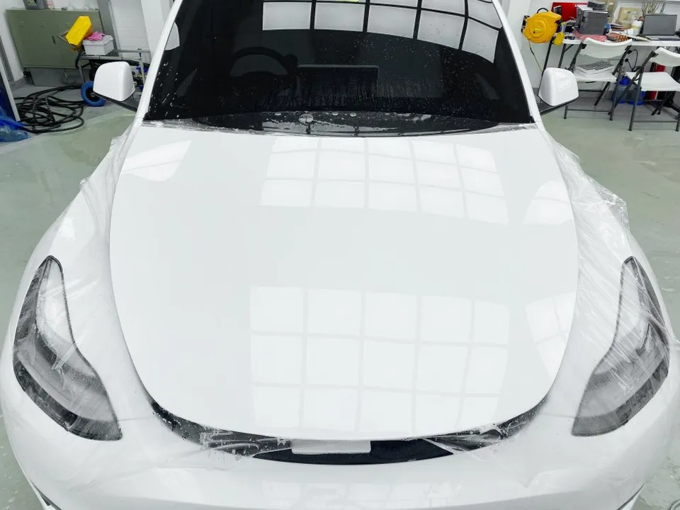 Tesla Model YのPPF施工事例｜費用目安と仕上がり 施工写真 2-1