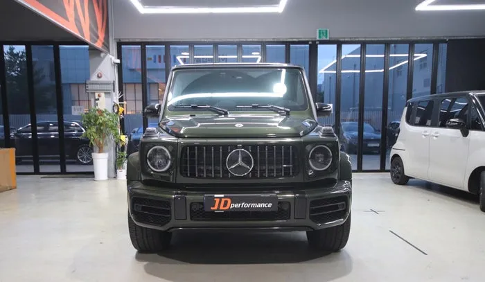Mercedes-Benz G-Wagon interior customization review