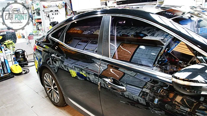 Hyundai Grandeur HGのカーフィルム施工事例｜費用目安・仕上がり 施工写真 3-2