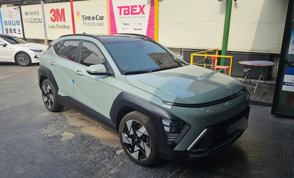 Hyundai Elantraのカーフィルム施工事例|費用目安・仕上がり 施工写真 1-3