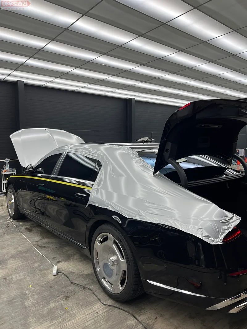 Mercedes-Benz S-Class Maybach Vinyl Wrap Review: Cost & Results photo 4