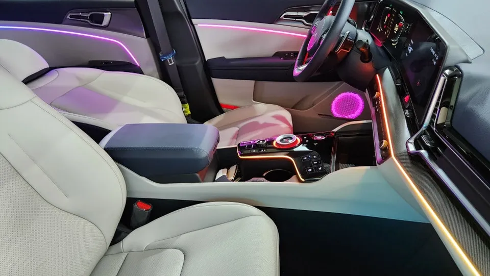 Kia Sportage ambient lighting - Kia Sportage Ambient Lighting Review — Enhanced Interior Ambiance photo 3