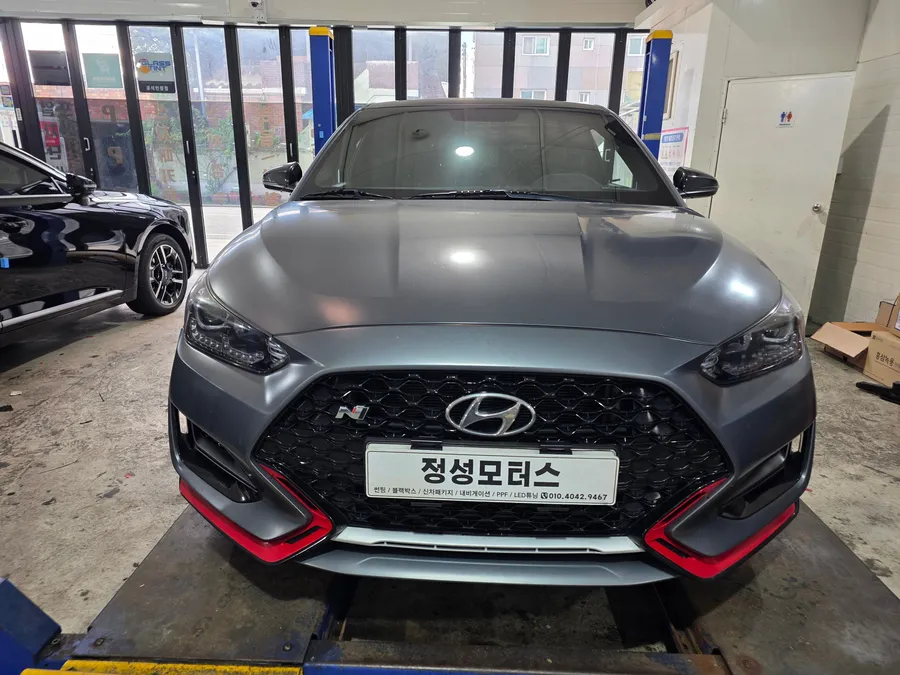 Hyundai Veloster N oem options installation result