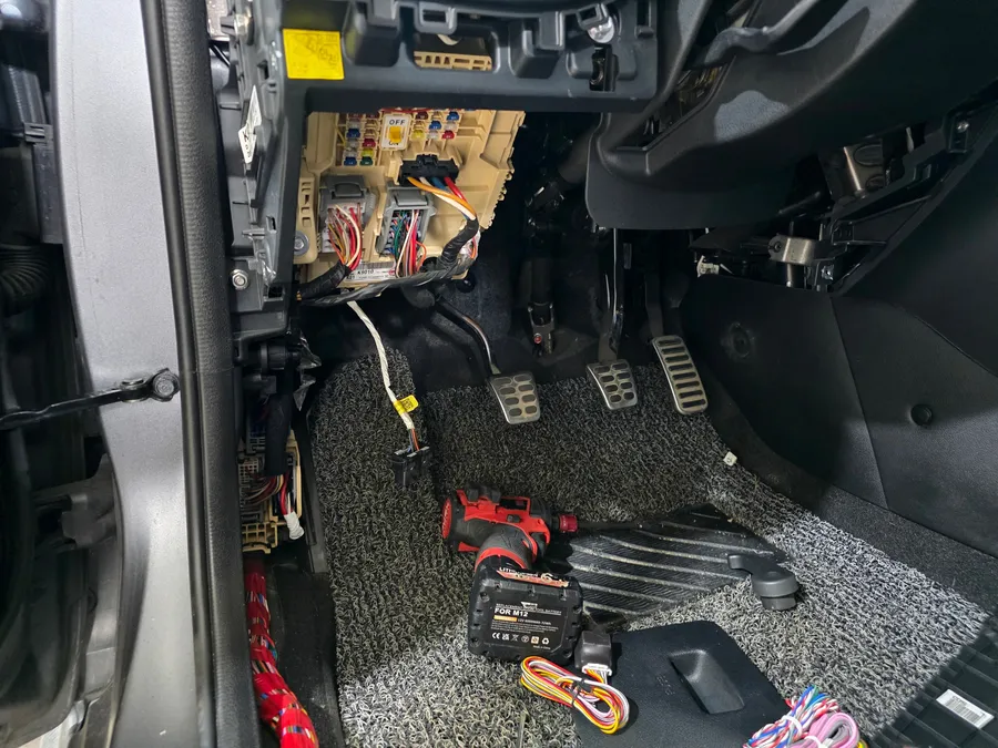Hyundai Veloster N oem options - Hyundai Veloster N Oem Options Installation Review — Cost photo 3