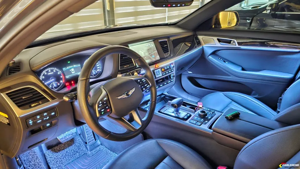 Genesis G80 ambient lighting - Genesis G80 Ambient Lighting Review — Enhanced Interior Mood photo 3