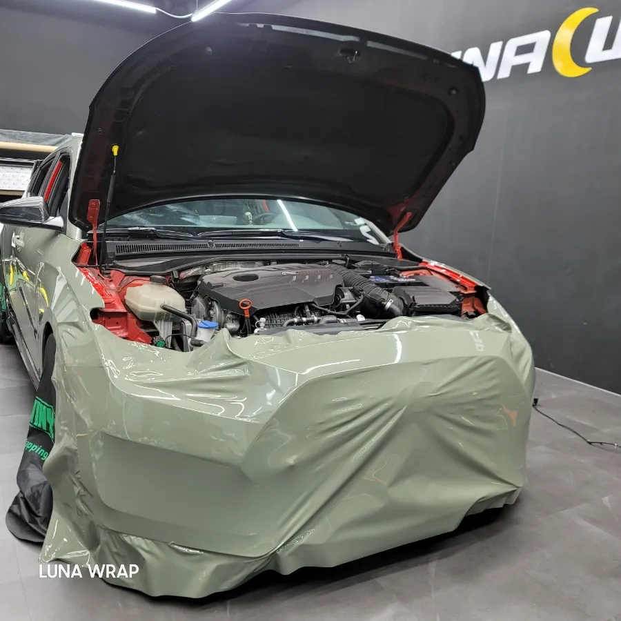Hyundai Veloster Nのカーラッピング事例|カキグリーン 施工写真 3-2