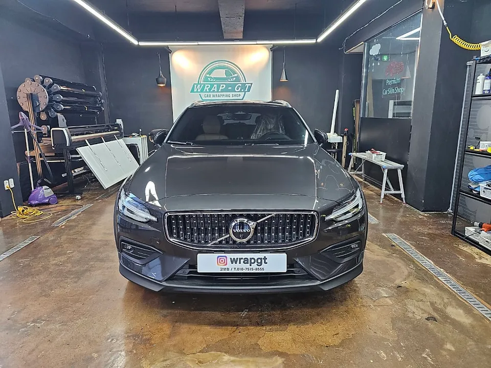 Volvo V60 PPF施工事例|費用目安と仕上がり 施工写真 2-1