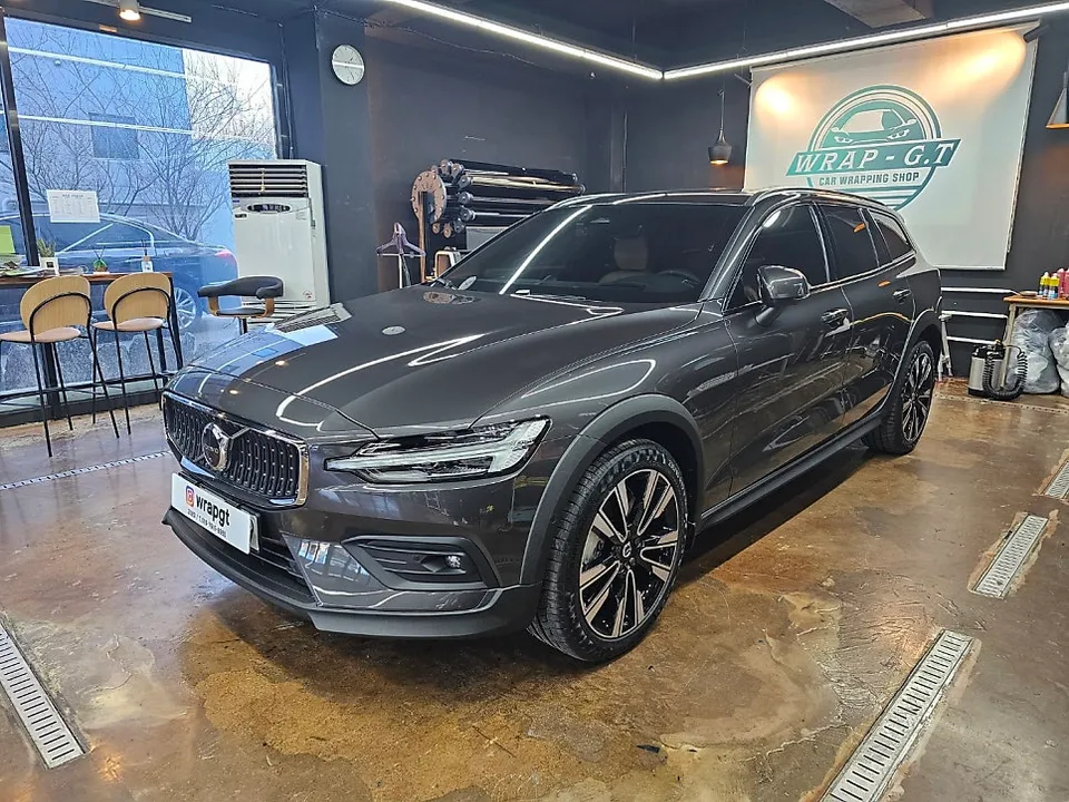 Volvo V60 PPF施工事例|費用目安と仕上がり 施工写真 3-1
