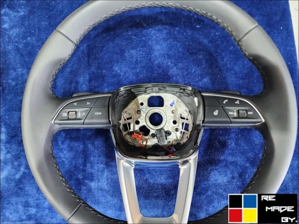 Audi Q5 steering wheel - Audi Q5 Custom Steering Wheel Refinishing Review photo 7