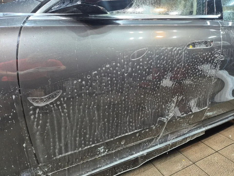 メルセデス・ベンツ S63 AMG PPF施工事例|費用目安と仕上がり 施工写真 1-2