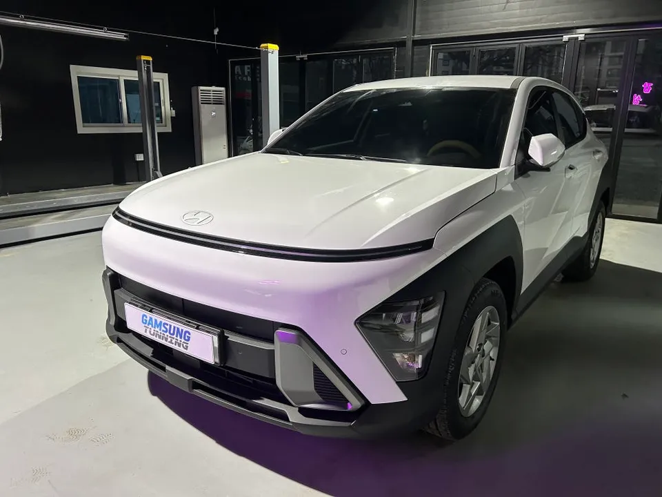 Hyundai Kona SX2 ambient lighting review