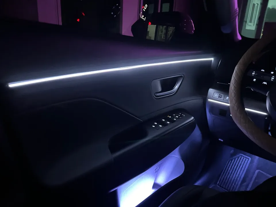 Hyundai Kona SX2 Ambient Lighting Review — Enhanced Interior Mood photo 2