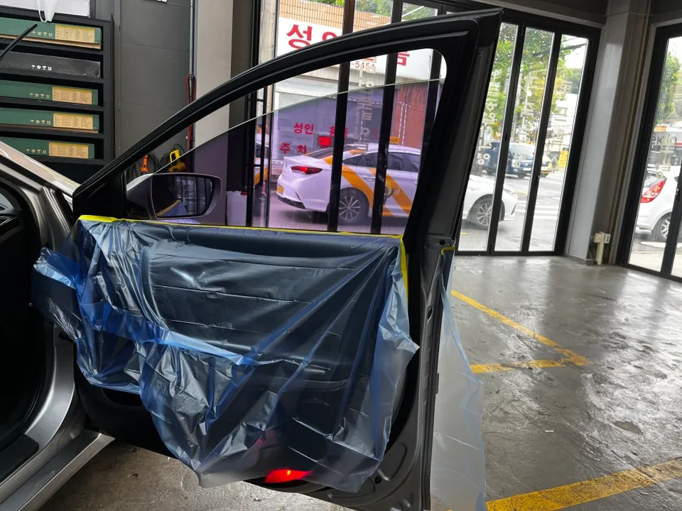 Hyundai Grandeur HGのカーフィルム施工事例|費用目安・仕上がり 施工写真 3-3