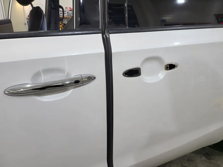Kia Carnival KA4 ghost door - Kia Carnival KA4 Soft Close Door Review — Installation & Cost photo 3
