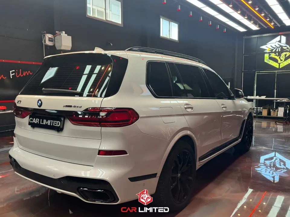 BMW X5のカーラッピング事例|クロームブラック化 施工写真 3-3