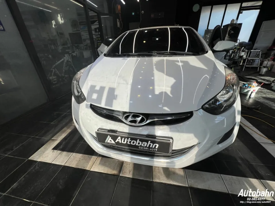 Hyundai Elantraのカーフィルム施工事例｜費用目安・仕上がり 写真