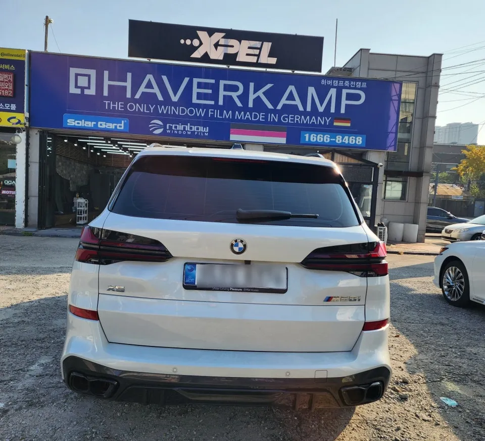 BMW X5のドラレコ取付事例|韓国での施工内容と費用目安 施工写真 2-3