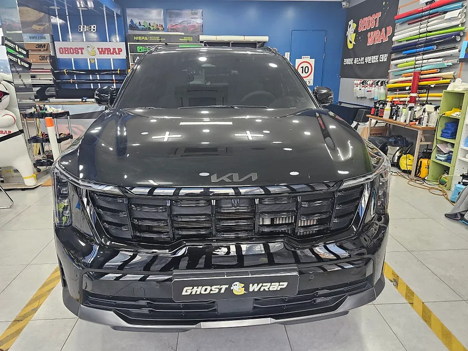 Kia Sorento MQ4のカーラッピング事例 施工写真 3-2