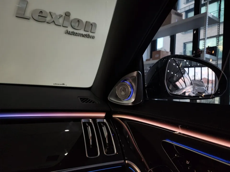 Mercedes-Benz S-Class W223 ambient lighting - Mercedes-Benz S-Class W223 Ambient Lighting Review photo 5