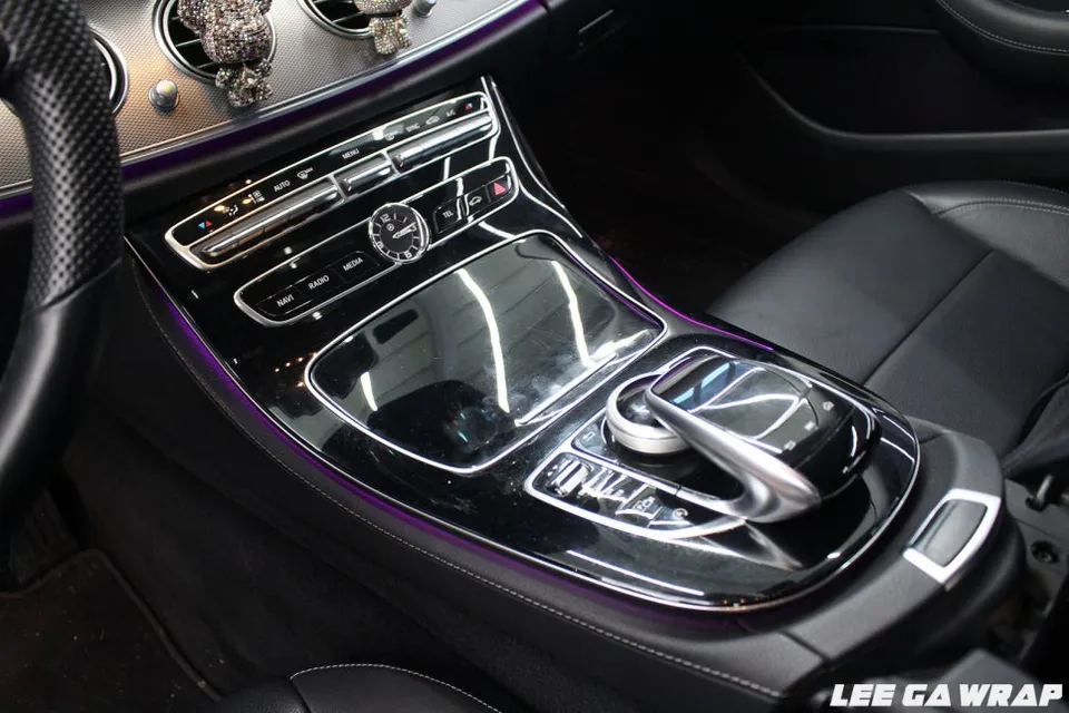 Mercedes-Benz E-Class vinyl wrap - Mercedes-Benz E-Class Vinyl Wrap Review: Cost & Results photo 4