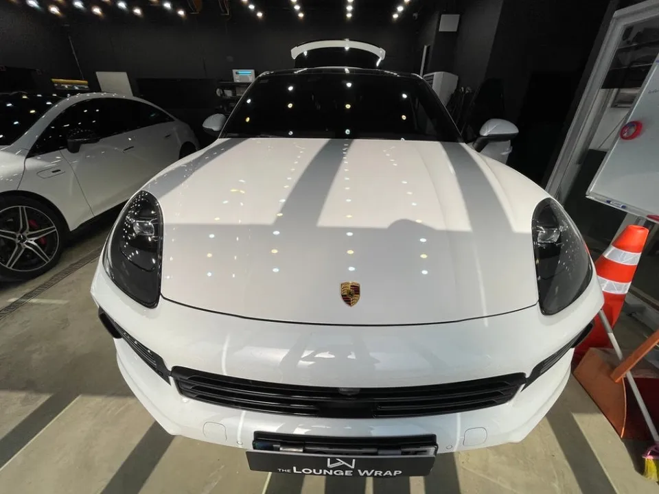 Porsche Cayenne interior customization - Porsche Cayenne Interior Customization Review — Enhanced Ambiance photo 3