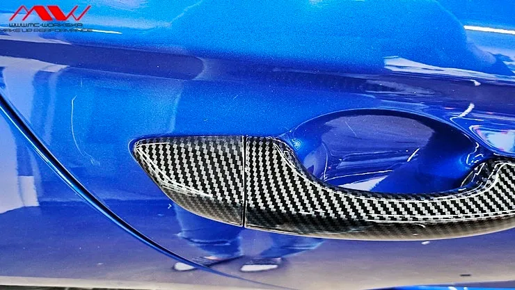 Genesis G70のカーラッピング事例|費用目安・仕上がり 施工写真 3-1