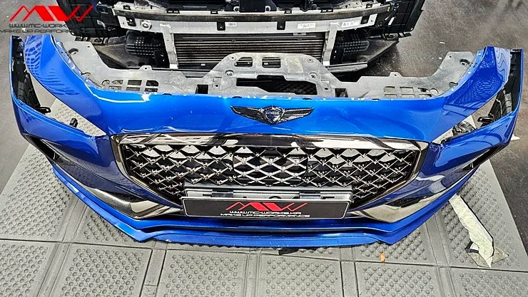 Genesis G70のカーラッピング事例|費用目安・仕上がり 施工写真 3-2