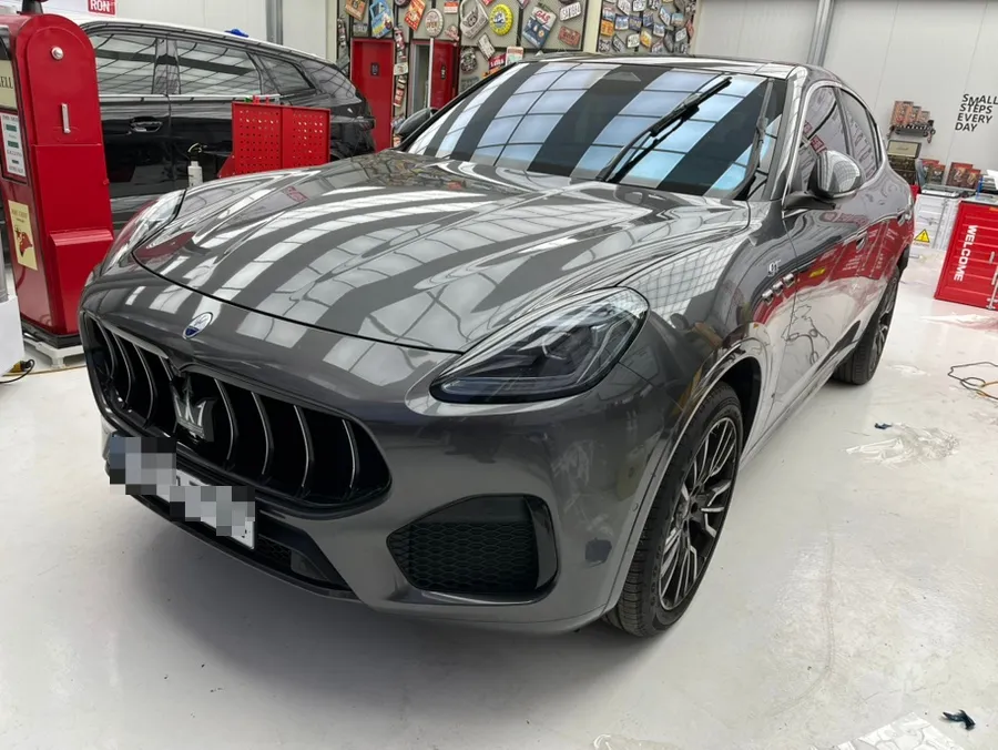 Maserati GrecaleのPPF施工事例 施工写真 2