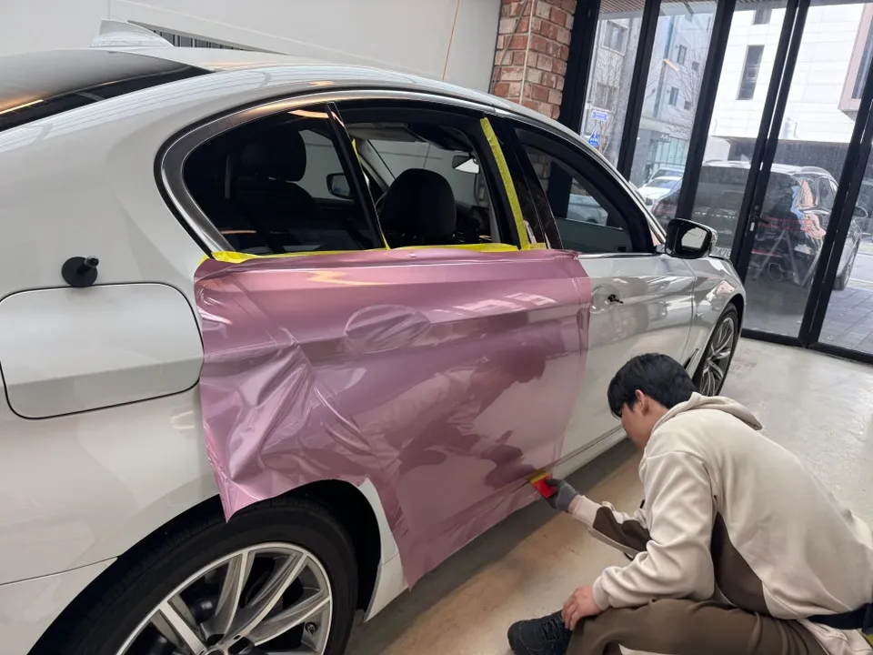 BMW 5 SeriesのPPF施工事例 施工写真 3-2