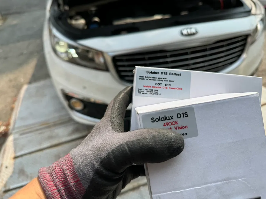 Kia Carnival KA4 Lighting Upgrade Review: Brighter D1S Bulbs