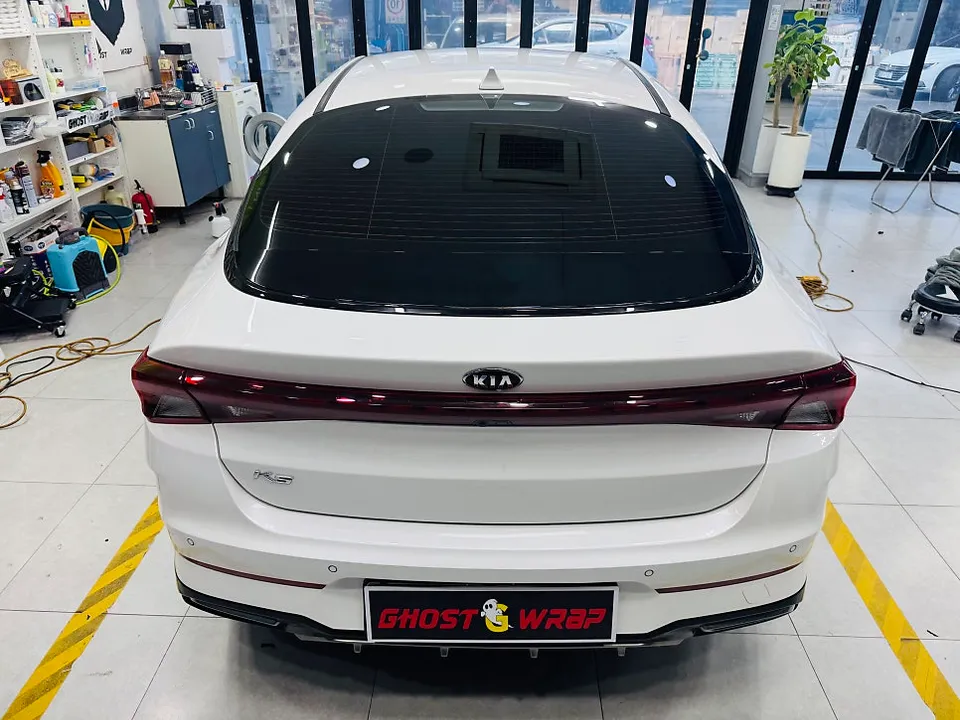 Kia K5のカーラッピング事例|費用目安・仕上がり 施工写真 2-1