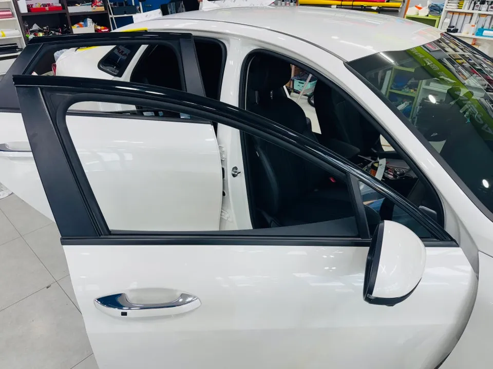 Kia K5のカーラッピング事例|費用目安・仕上がり 施工写真 3-3
