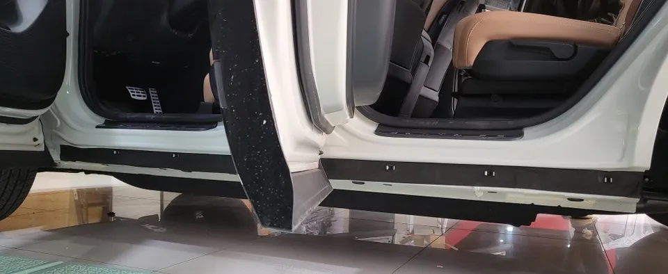 Hyundai Santa Fe MX5 body kit - Hyundai Santa Fe MX5 Body Kit Installation Review photo 4