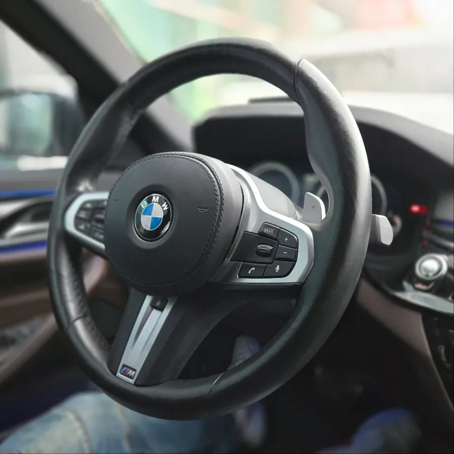 BMW 5 Series G30 steering wheel - BMW 5 Series G30 Steering Wheel Customization Review photo 3