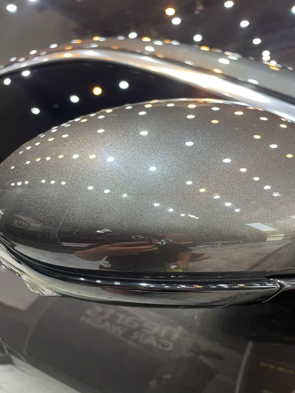 Genesis G90のガラスコーティング事例｜韓国での施工と仕上がり 施工写真 1-3
