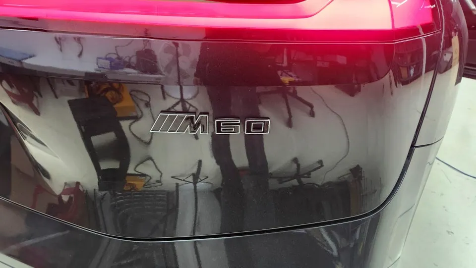 BMW iX body kit - BMW iX M70 Kidney Grille & Iconic Glow Upgrade Review photo 3