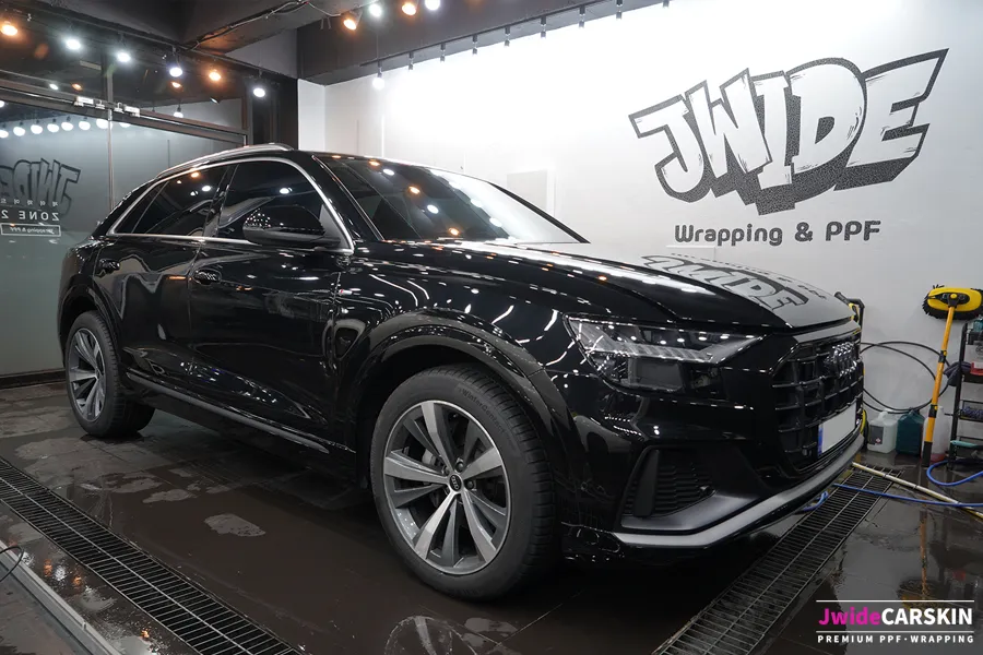 Audi Q8のPPF施工事例|費用目安と仕上がり 施工写真 2-2