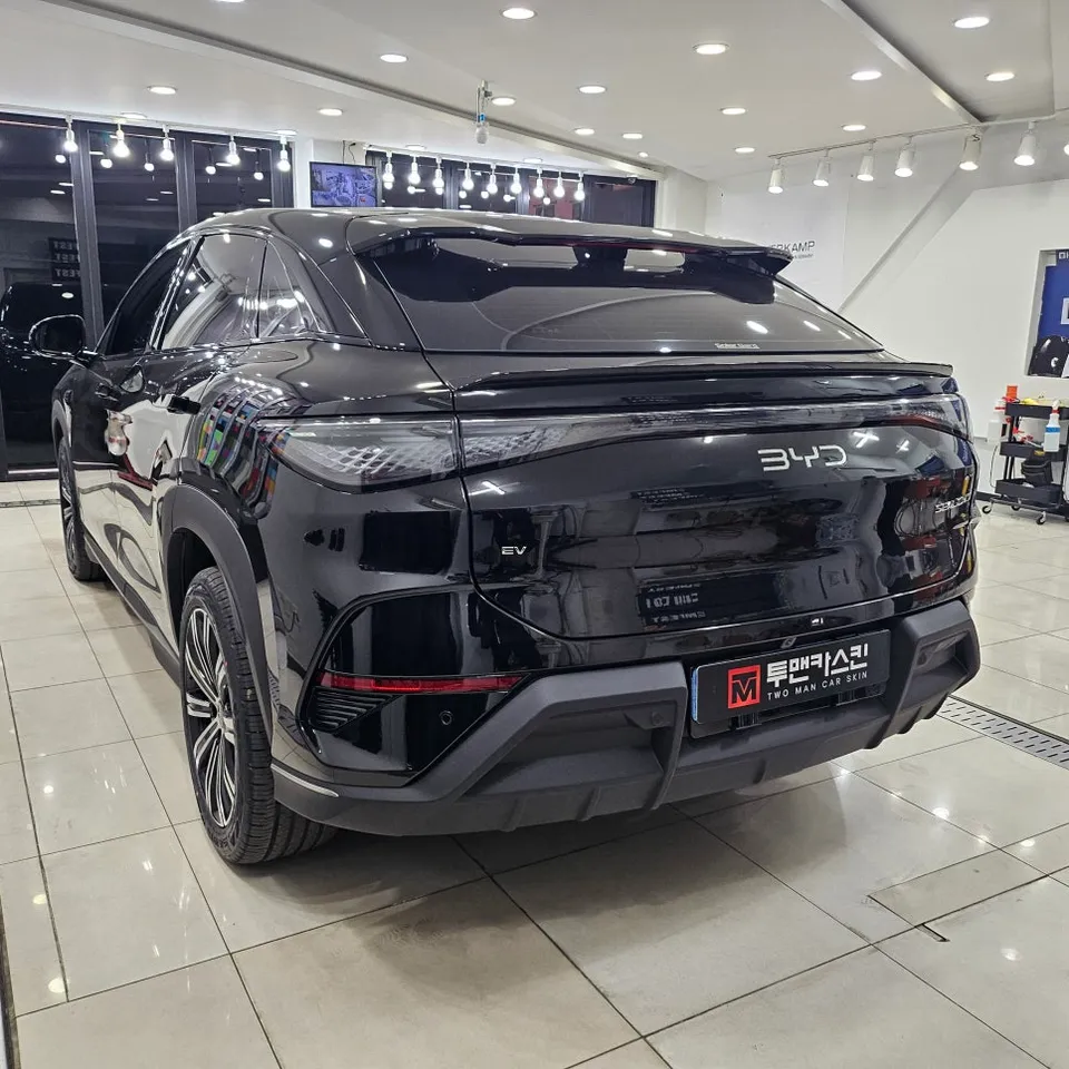 BYD Sealion 7のエンブレムラッピング事例｜費用目安・仕上がり 施工写真 1-3